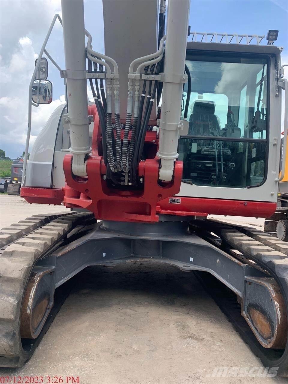 Takeuchi TB2150 大型油圧ショベル12t以上（パワーショベル・ユンボ）