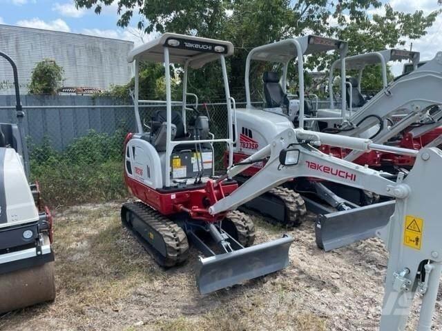 Takeuchi TB216 ミニ油圧ショベル 7t以下（ミニユンボ・ミニディガー）