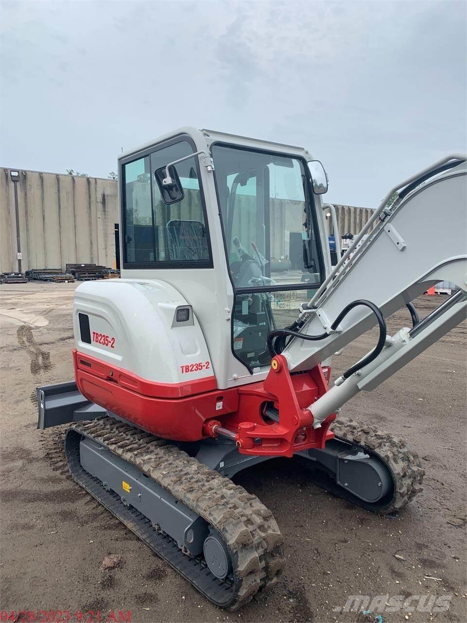 Takeuchi TB235-2 ミニ油圧ショベル 7t以下（ミニユンボ・ミニディガー）
