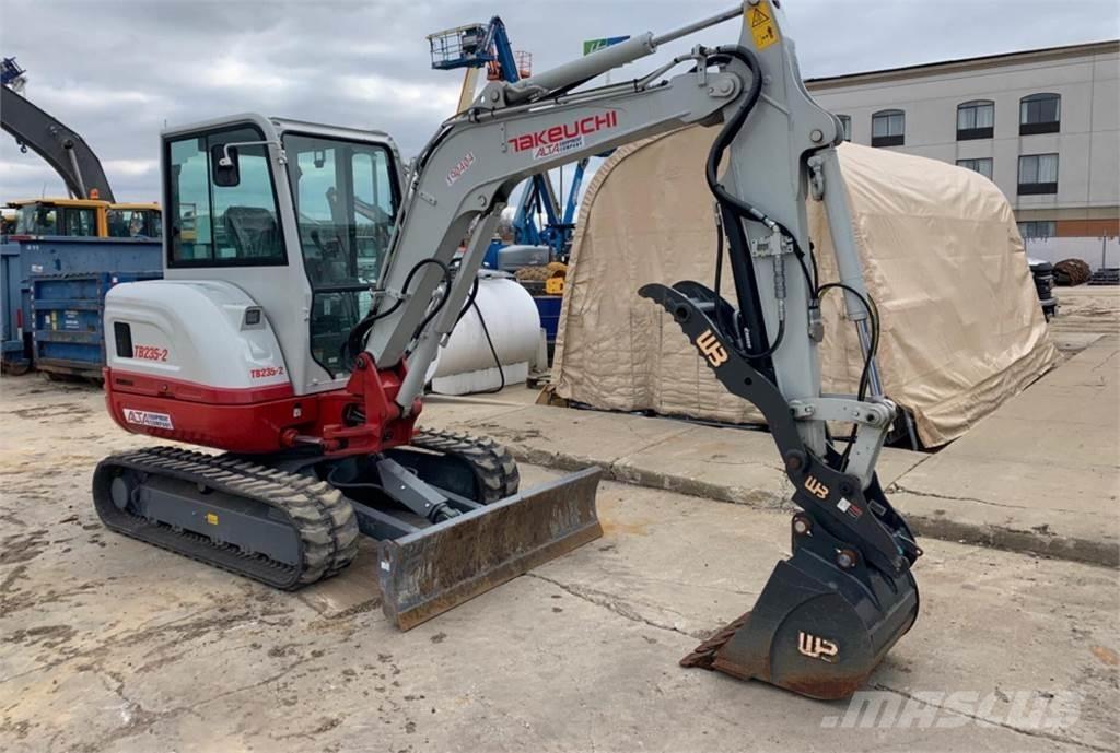 Takeuchi TB235-2 ミニ油圧ショベル 7t以下（ミニユンボ・ミニディガー）