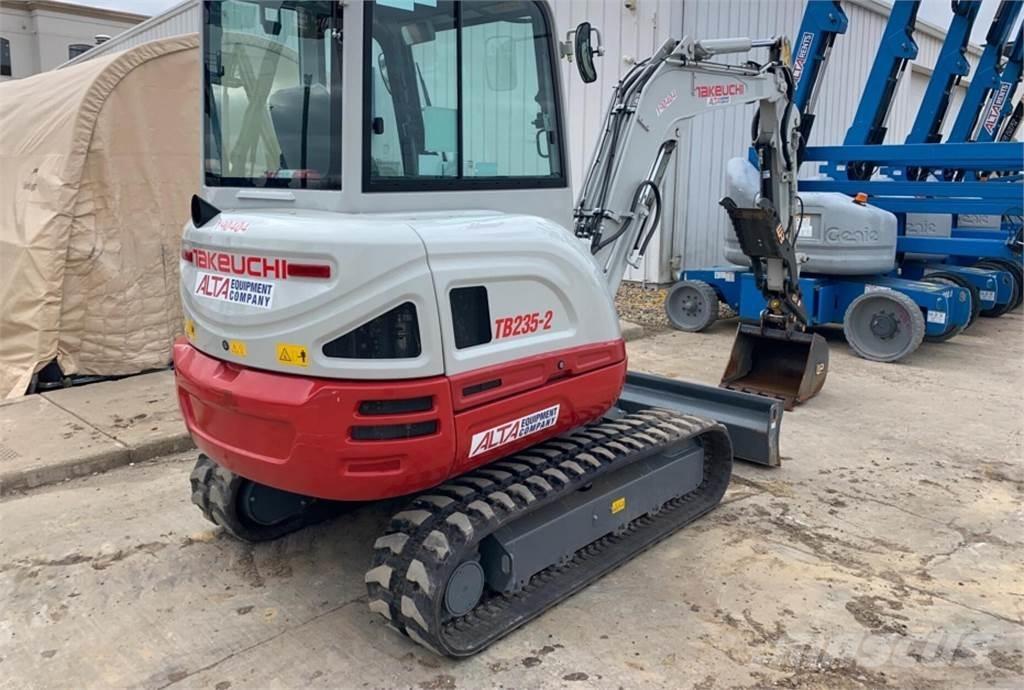 Takeuchi TB235-2 ミニ油圧ショベル 7t以下（ミニユンボ・ミニディガー）