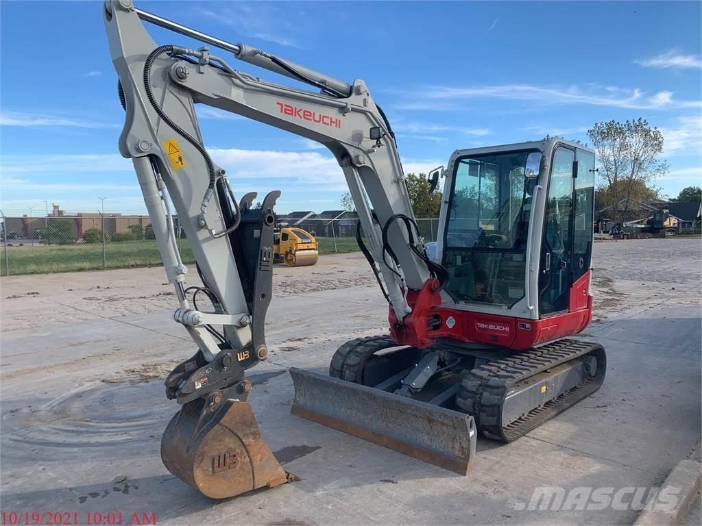 Takeuchi TB250-2 ミニ油圧ショベル 7t以下（ミニユンボ・ミニディガー）