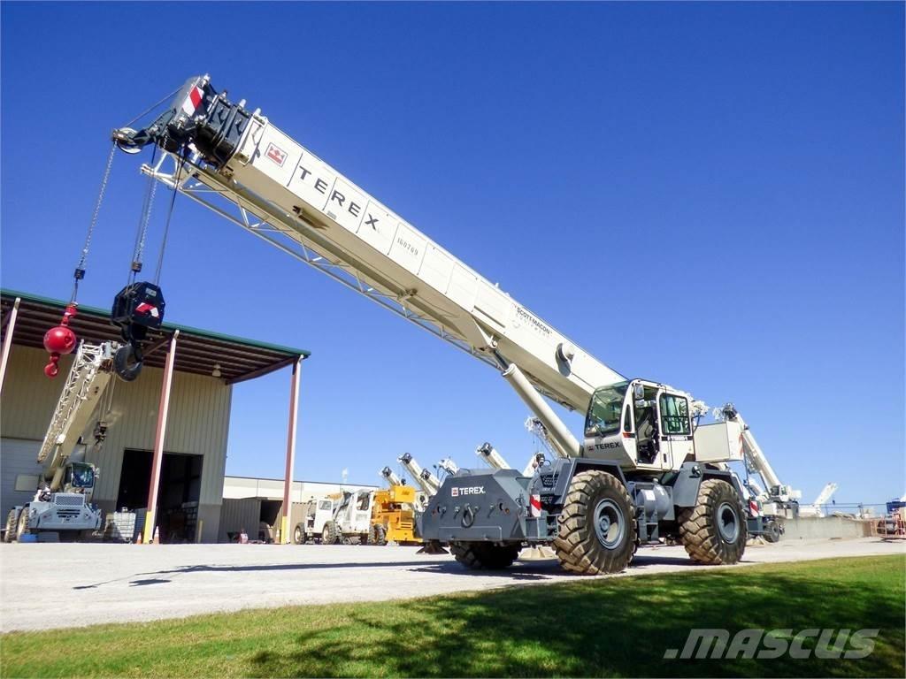 Terex RT555-1 ラフテレーンクレーン