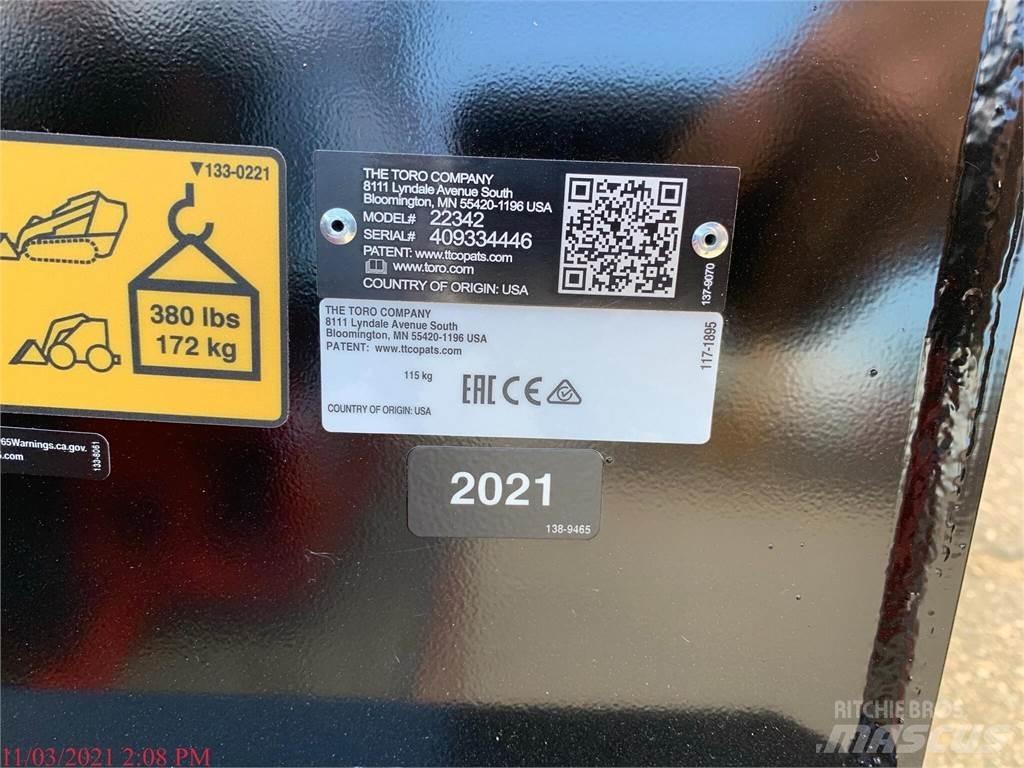 Toro DINGO TX1000W スキッドステアローダー