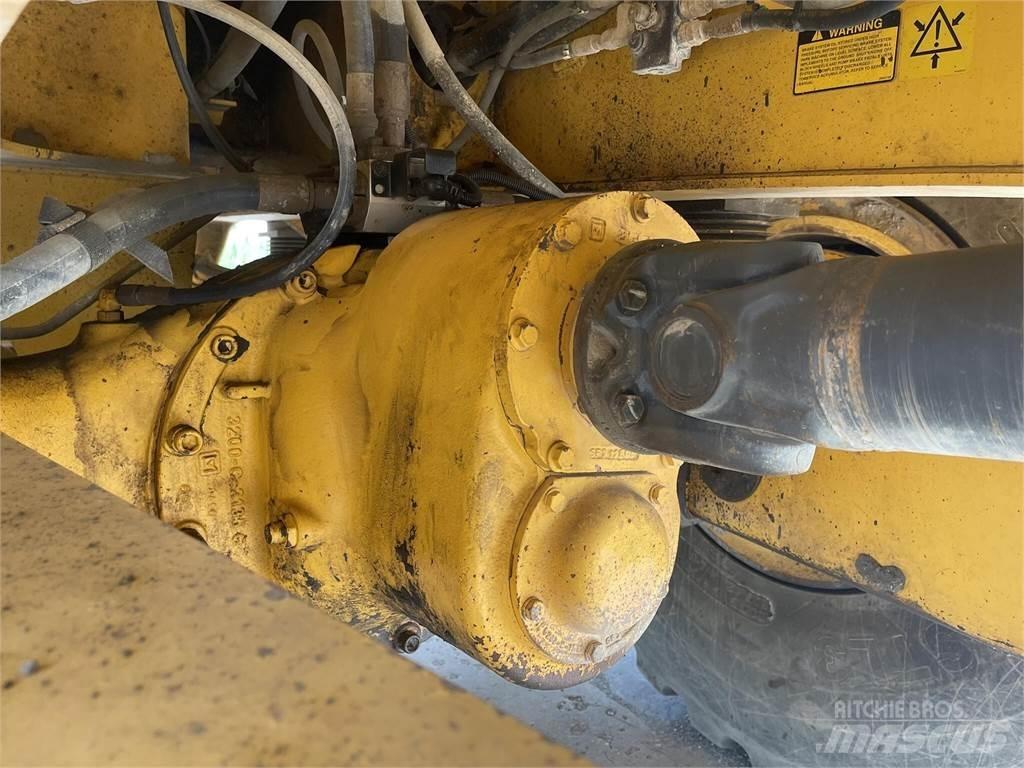 Volvo A40G 給水車