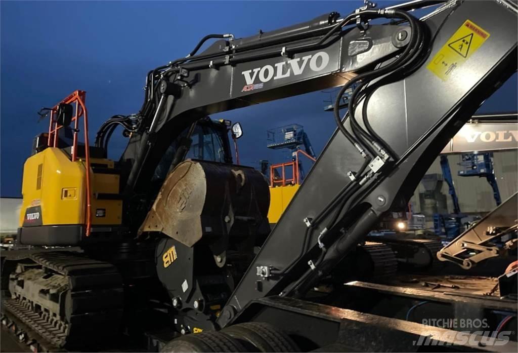 Volvo ECR145EL 大型油圧ショベル12t以上（パワーショベル・ユンボ）