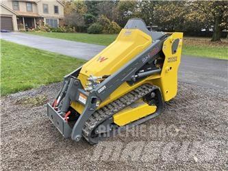 Wacker Neuson SM100 スキッドステアローダー
