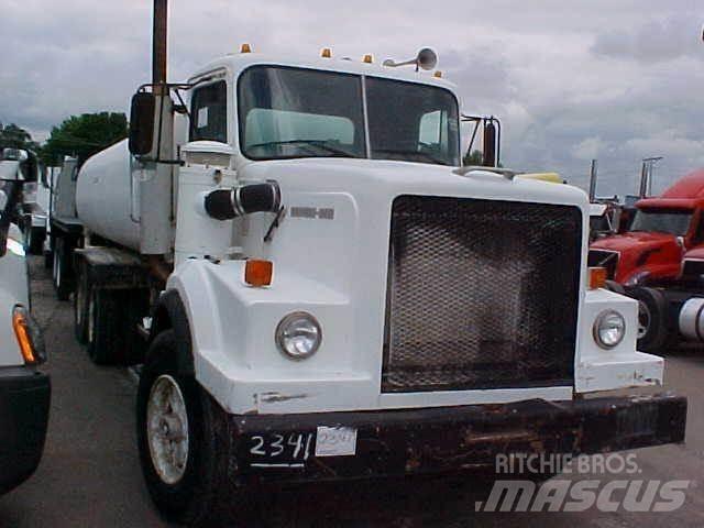 Western Star 6964F タンカートラック