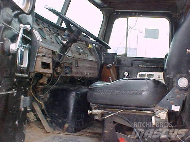 Western Star 6964F タンカートラック