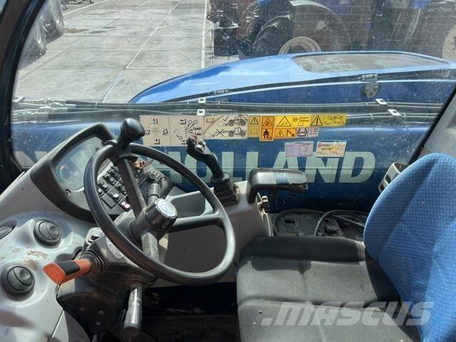 New Holland LM7.35 農業用テレハンドラー