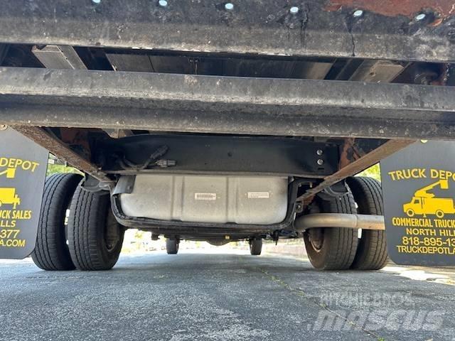 Ford E 450 SD コンバイン／バキュームトラック