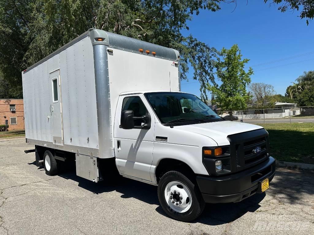 Ford E 450 SD コンバイン／バキュームトラック