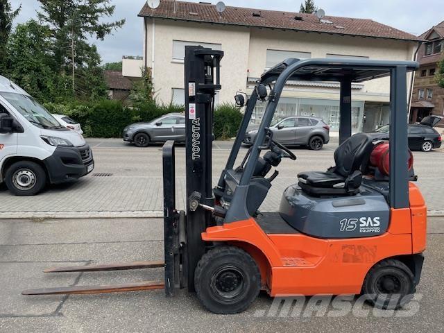 Toyota 42-7FGF15 LPGフォークリフト