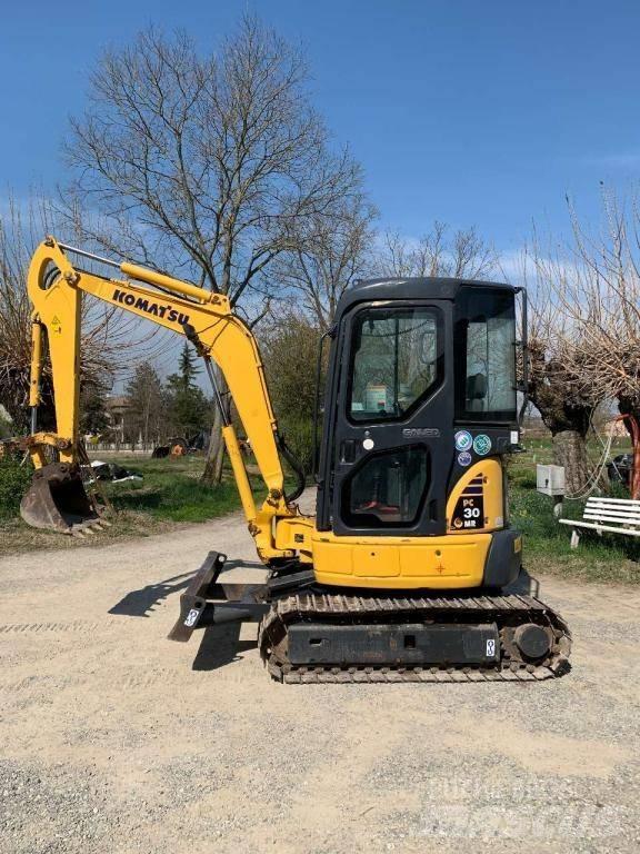 Komatsu PC 30 MR-2 ミニ油圧ショベル 7t以下（ミニユンボ・ミニディガー）