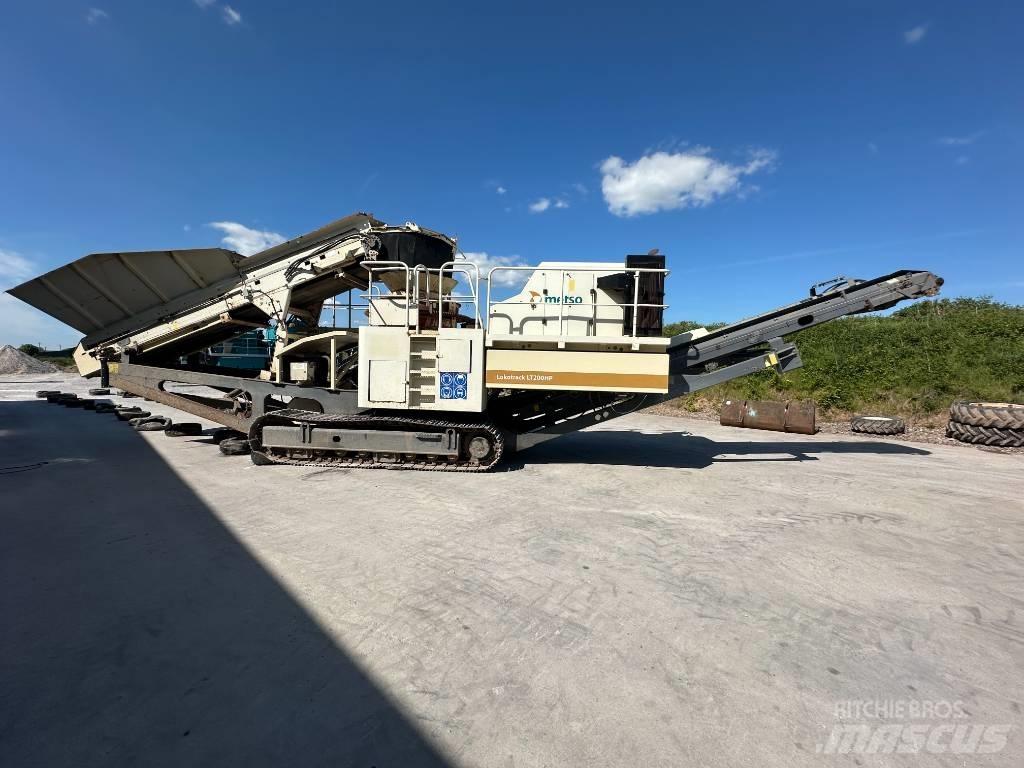 Metso LT 200 HP 自走式クラッシャー