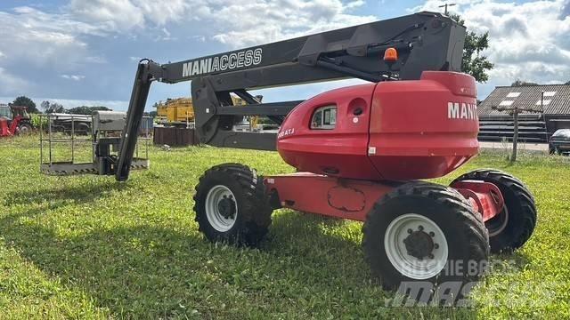 Manitou 200 ATJ 小型自走式ブームリフト