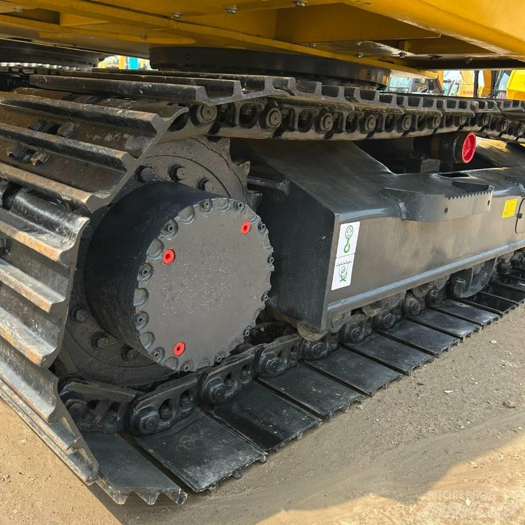 Komatsu 130 大型油圧ショベル12t以上（パワーショベル・ユンボ）