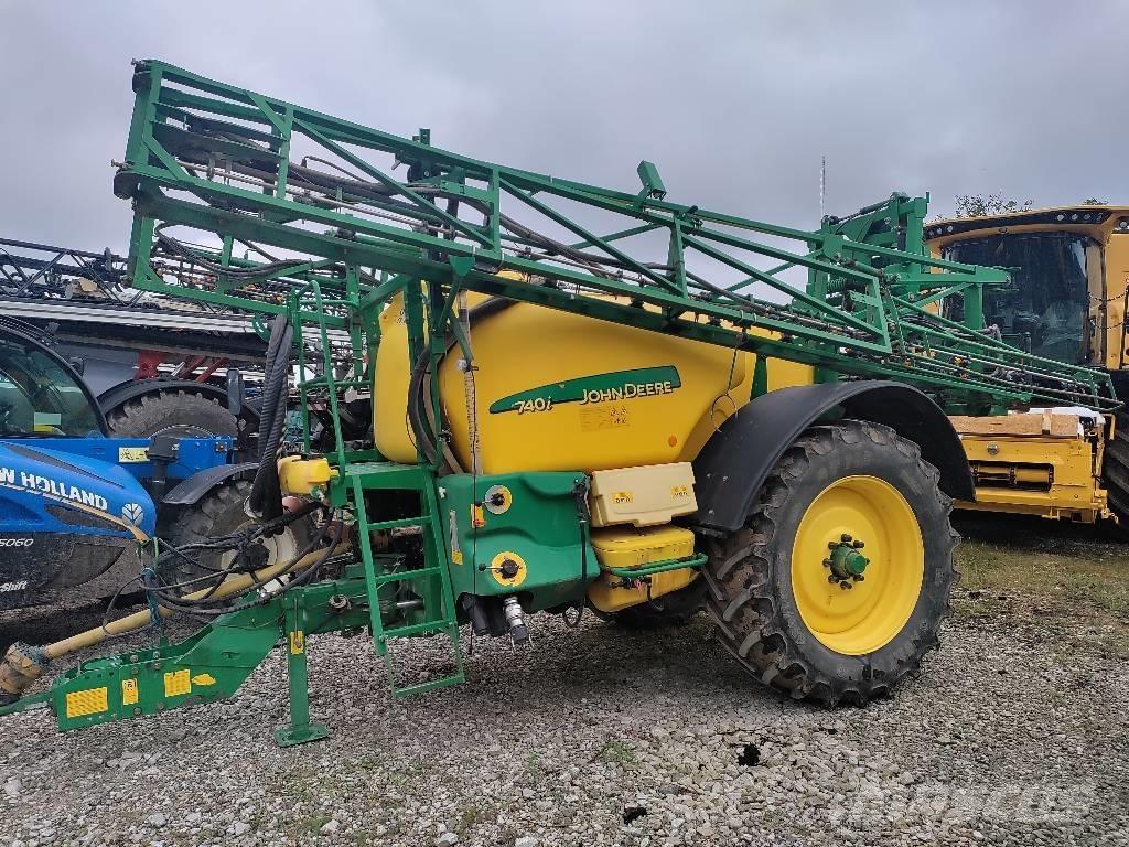 John Deere 740 i 牽引型スプレイヤー