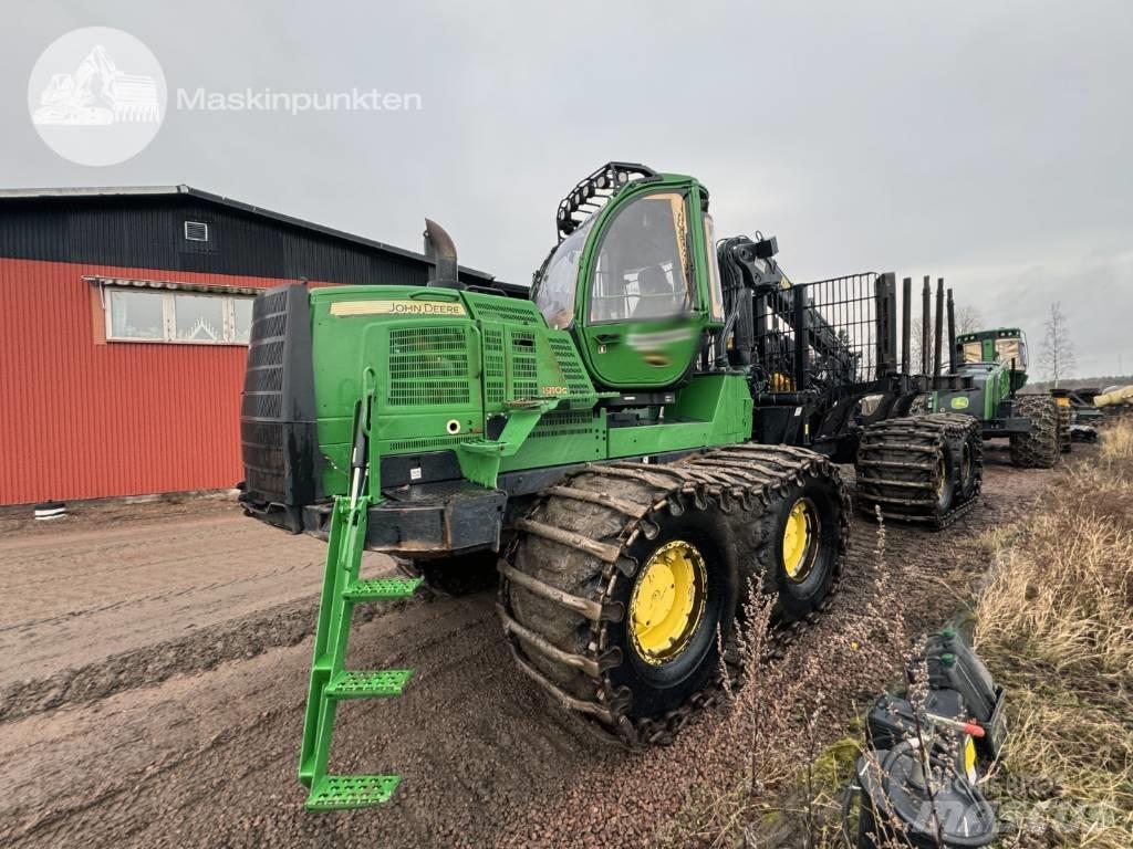 John Deere 1910 G フォワーダー
