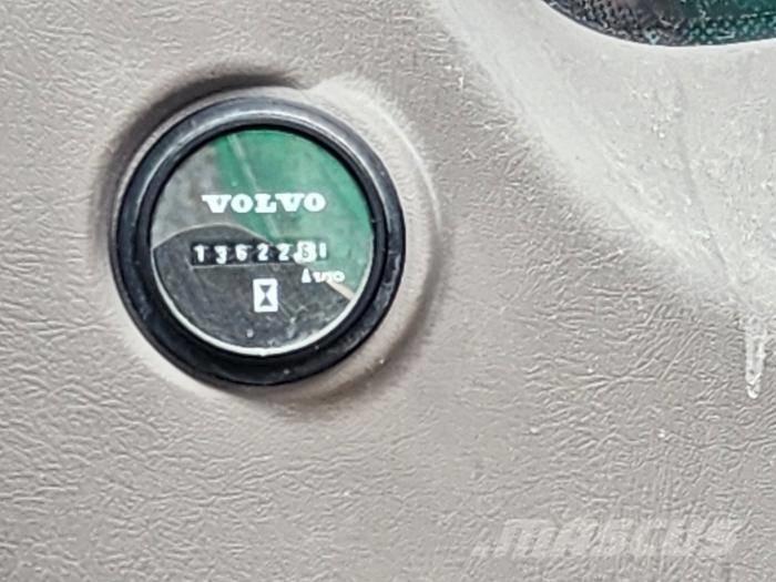 Volvo EC 300 EL 大型油圧ショベル12t以上（パワーショベル・ユンボ）