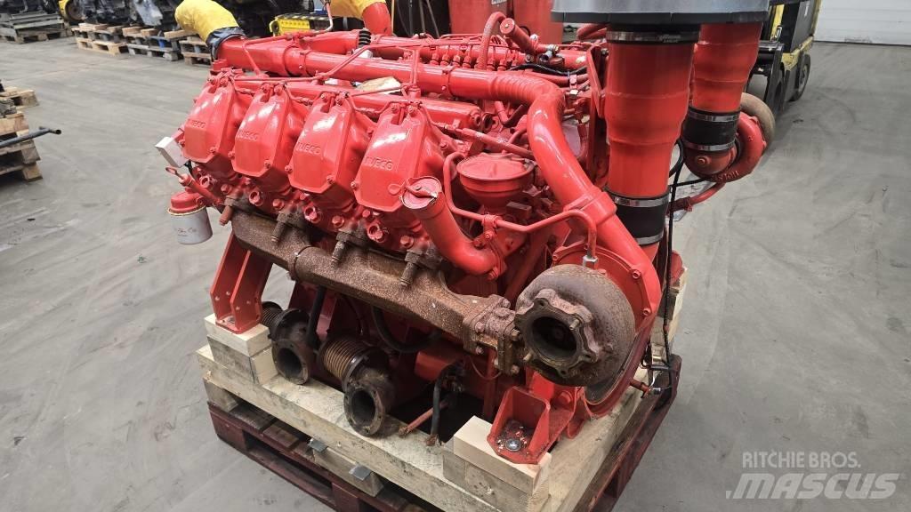 Iveco 8281 SRI V8 エンジン