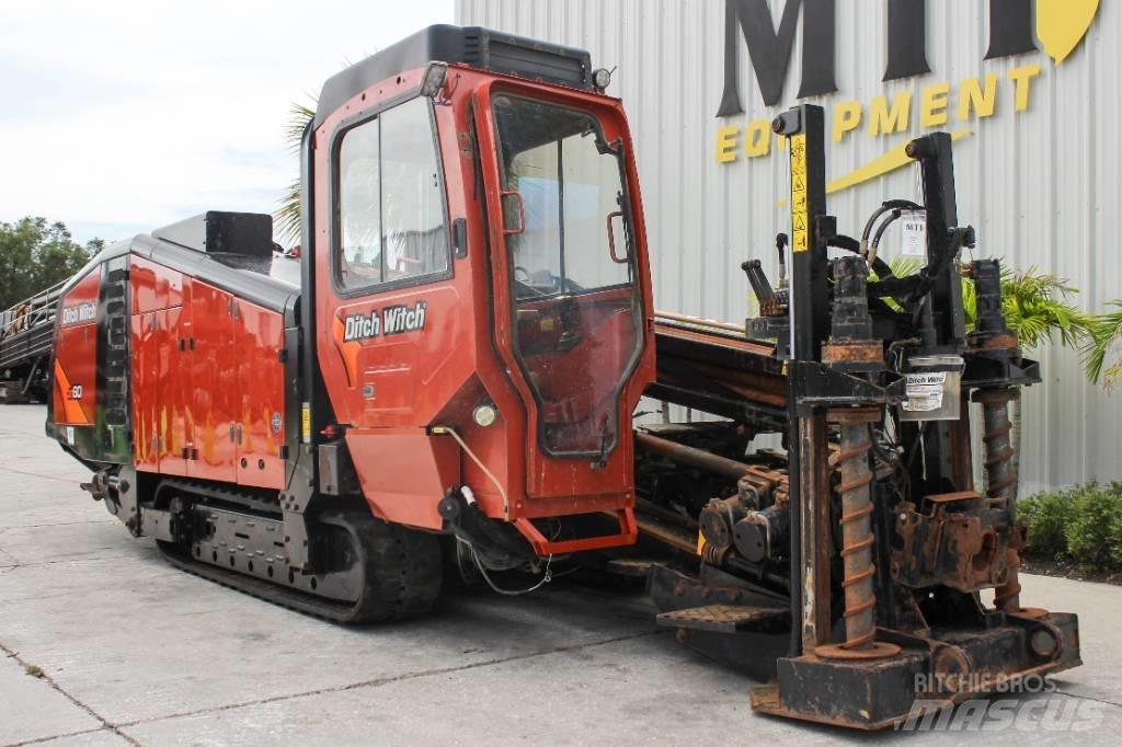 Ditch Witch JT60 水平掘削リグ