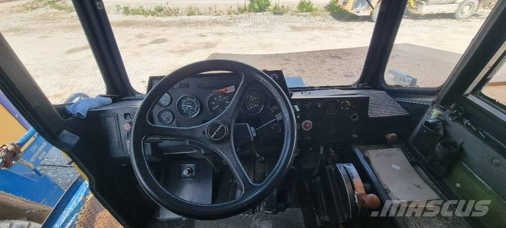 Belaz 75473 リジットフレーム式ダンプトラック