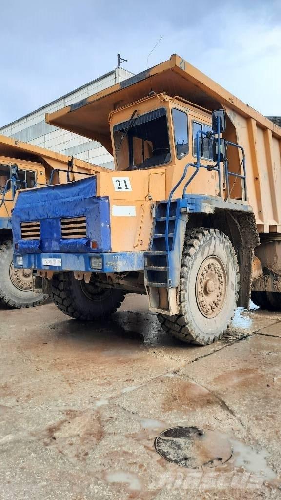 Belaz 75473 リジットフレーム式ダンプトラック