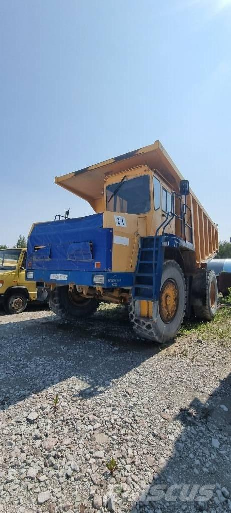 Belaz 75473 リジットフレーム式ダンプトラック