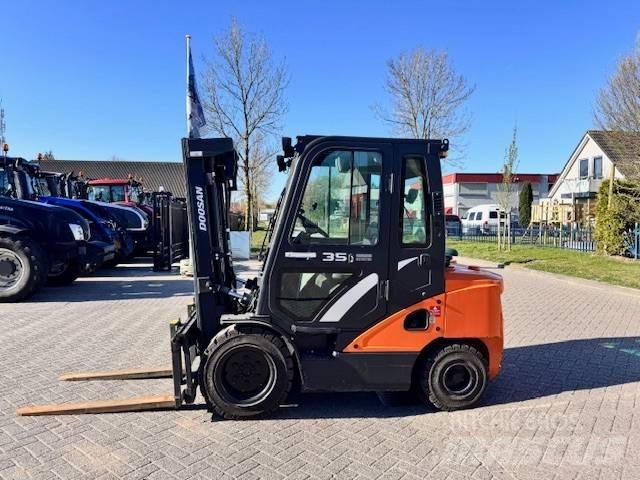 Doosan D35c Pro-7 ディーゼル・軽油