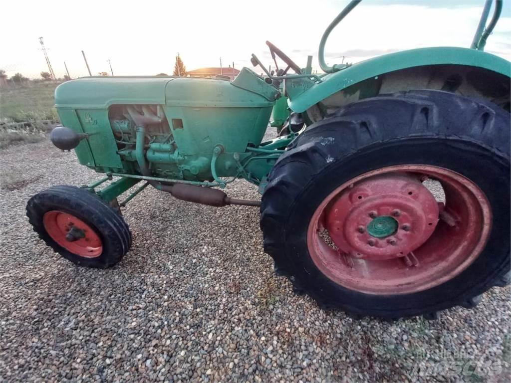 Deutz-Fahr D 40 トラクター