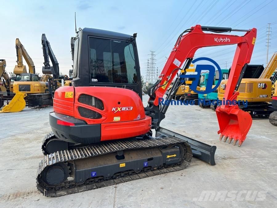 Kubota KX 163 ミニ油圧ショベル 7t以下（ミニユンボ・ミニディガー）