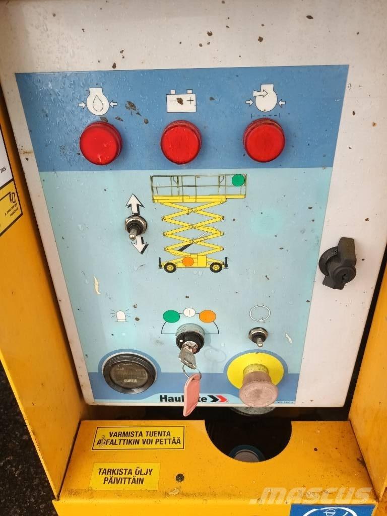Haulotte H 12 SX シザースリフト
