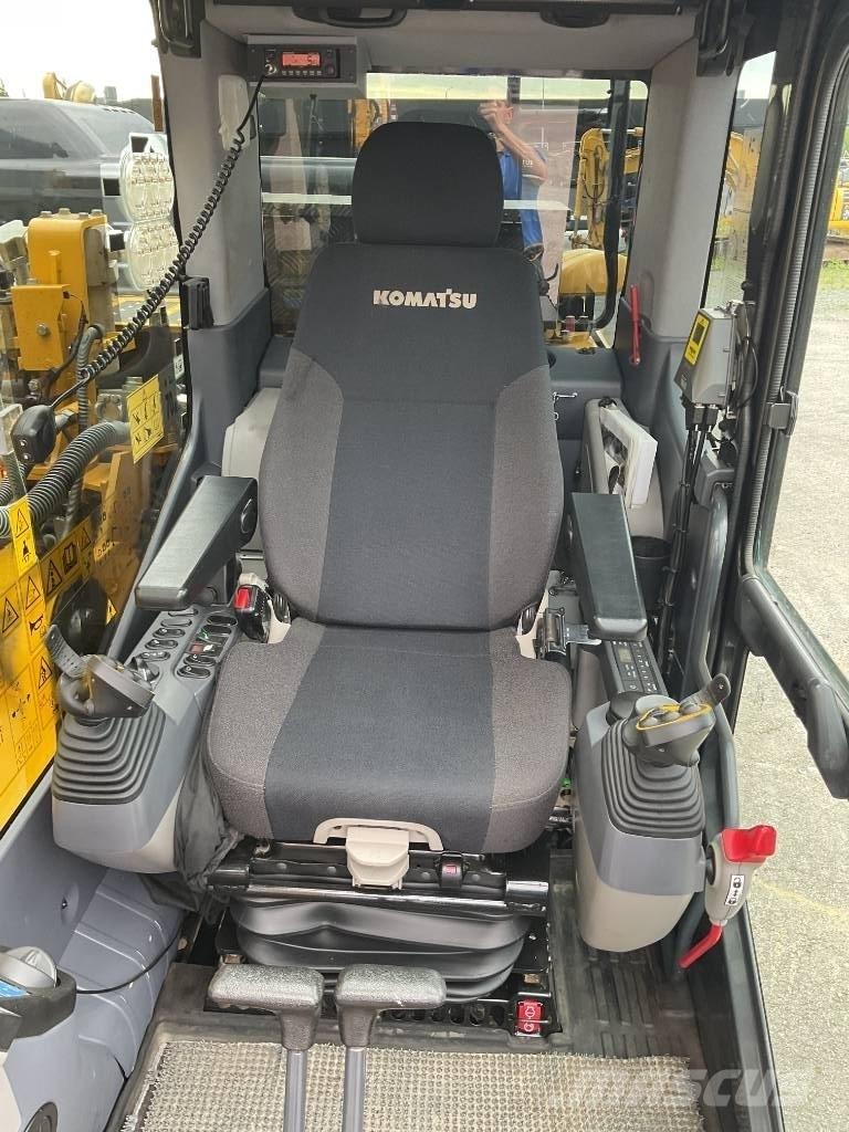 Komatsu PC240LC-11 大型油圧ショベル12t以上（パワーショベル・ユンボ）