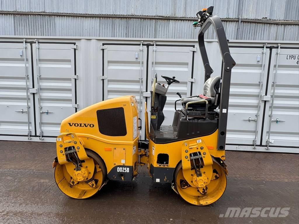 Volvo DD 25 B タンデムローラ