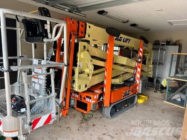 JLG 600AJ BOO ブームリフト　屈伸型