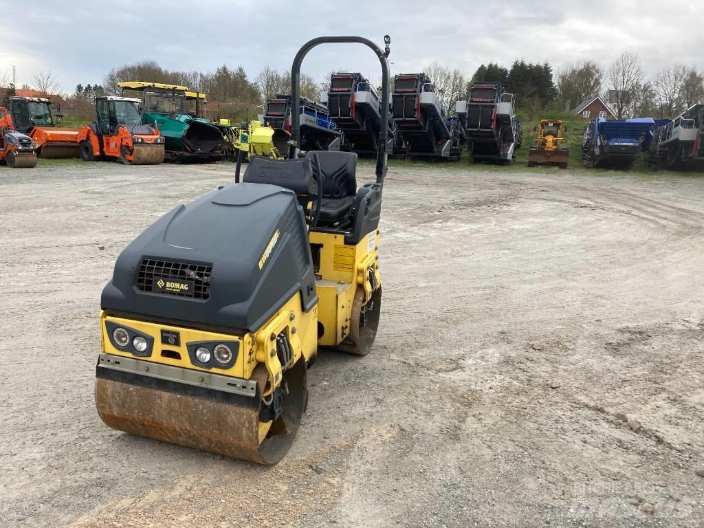 Bomag BW 90 AD-5 タンデムローラ