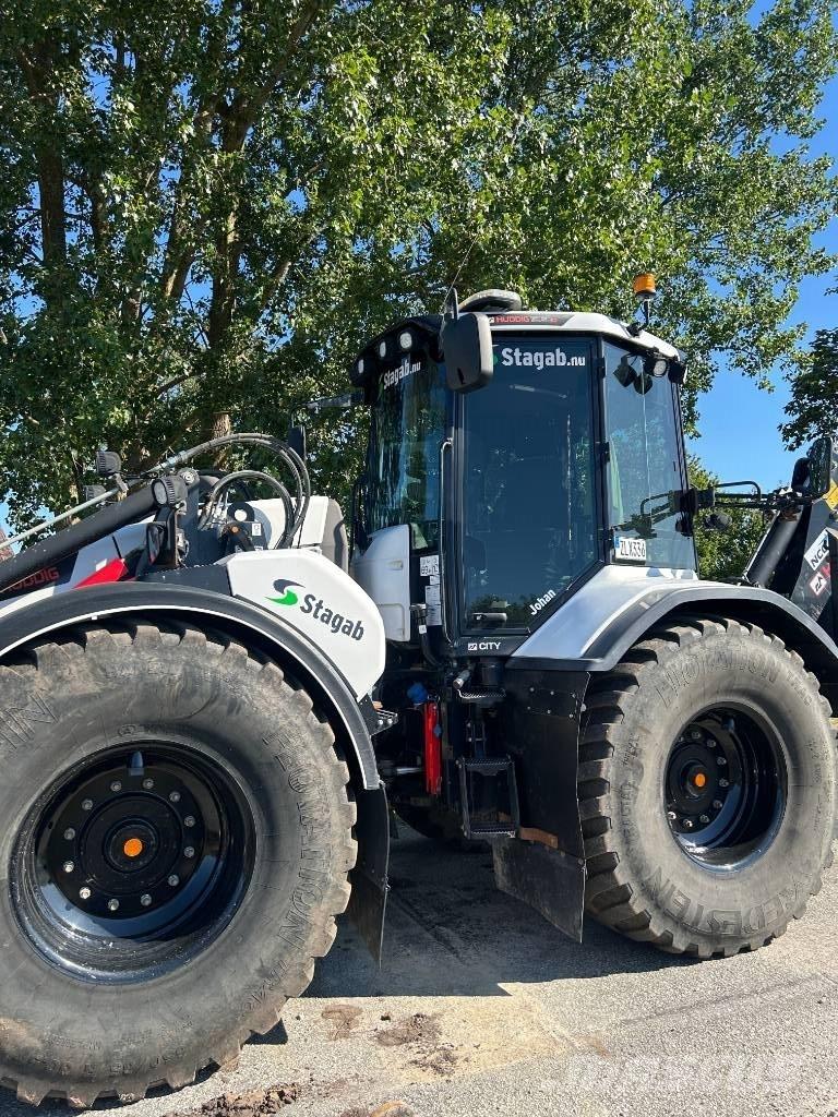 Huddig 1260D バックホーローダー