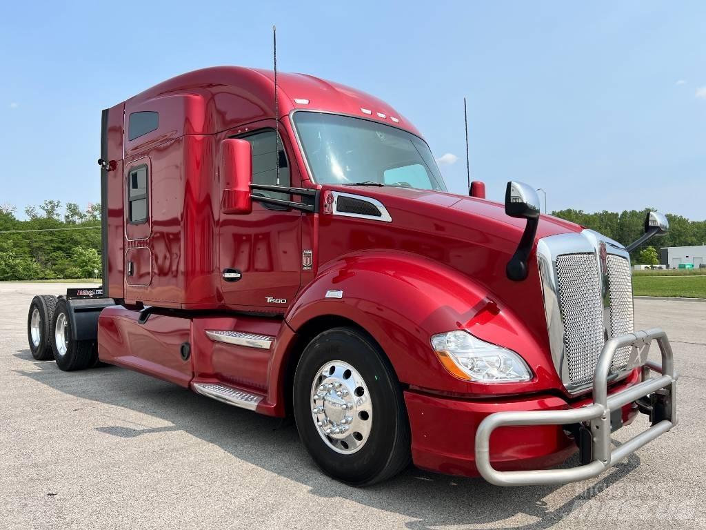 Kenworth T 680 中古トラクターヘッド | トレーラーヘッド