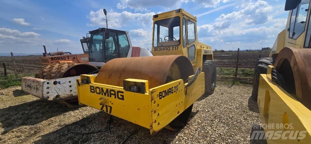 Bomag BW 217 D 振動ローラ