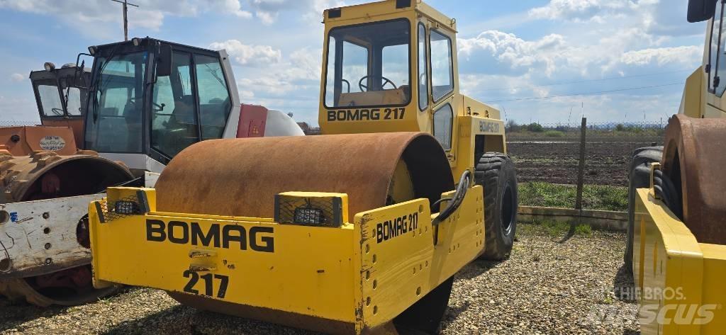 Bomag BW 217 D 振動ローラ