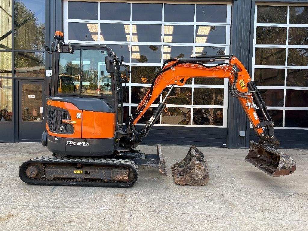 Doosan DX 27 Z ミニ油圧ショベル 7t以下（ミニユンボ・ミニディガー）