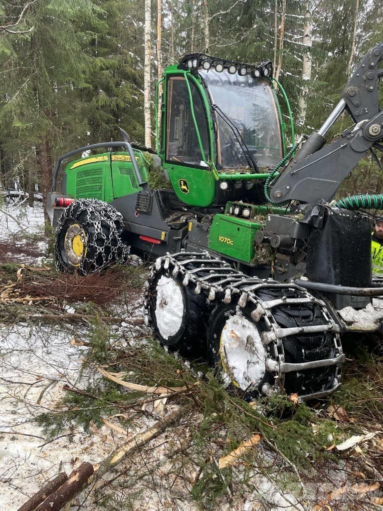 John Deere 1070 G ハーベスター