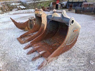 Ema Skopor バケット