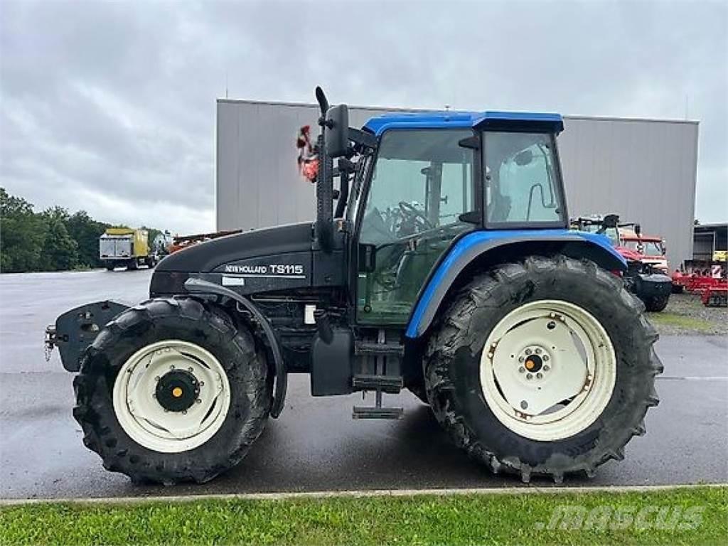 New Holland TS 115 トラクター