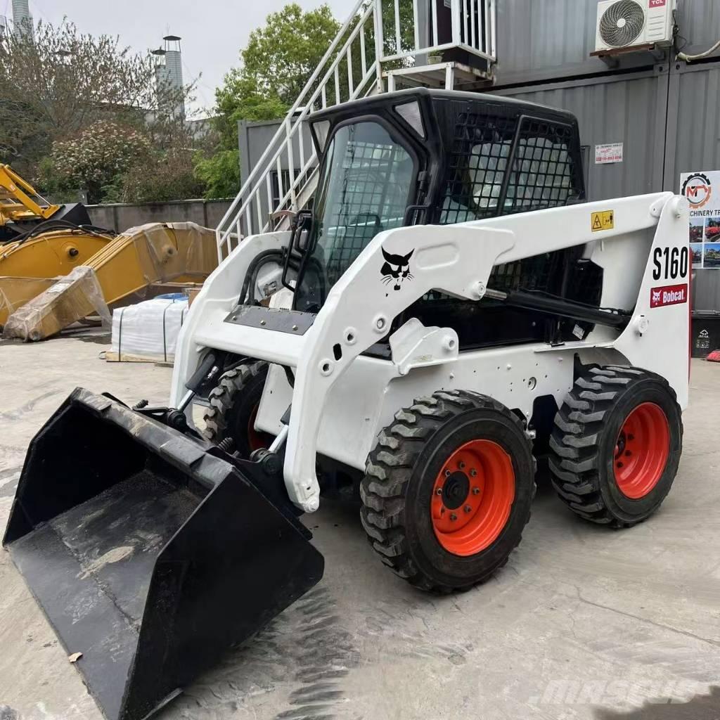 Bobcat S 160 スキッドステアローダー
