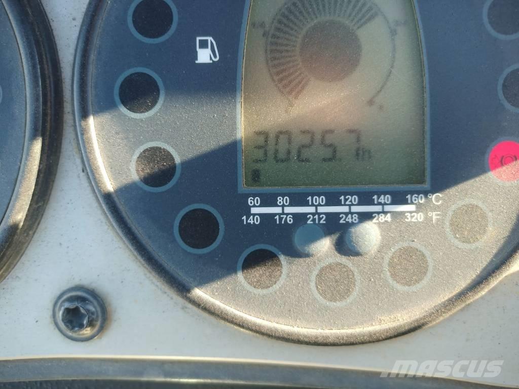 Bomag BW 100 AD-5 タンデムローラ