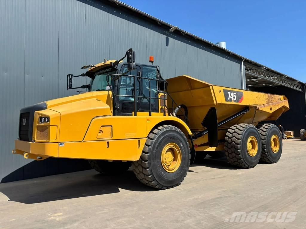 CAT 745 04A アーティキュレート式ダンプトラック