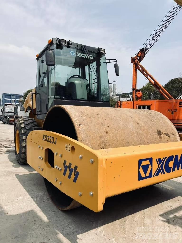 XCMG XS 223 J 振動ローラ