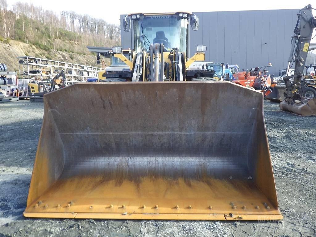 Volvo L 110 H ホイールローダー・タイヤショベル